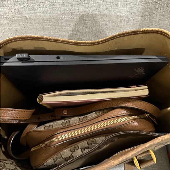 Gucci Beige Monogram Tote with Brown Leather - Picture 4 of 5